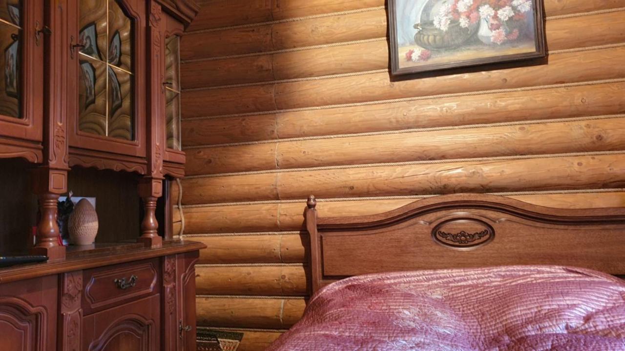 Viktoria Villa Uzjhorod Eksteriør bilde